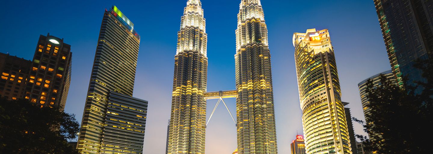 petronas twin towers at night