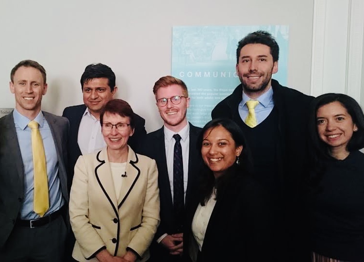 Alejandro with MBA students