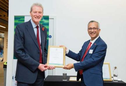 City’s School of Science and Technology confers awards on three outstanding alumni