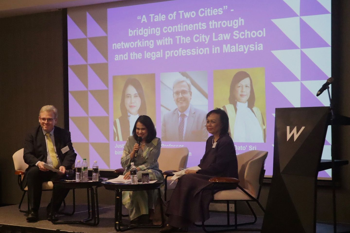 The Honourable Justice Dr Shahnaz binti Sulaiman moderating questions from the audience