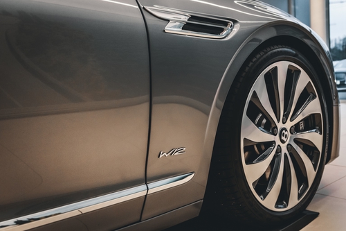 A Bentley's tyre