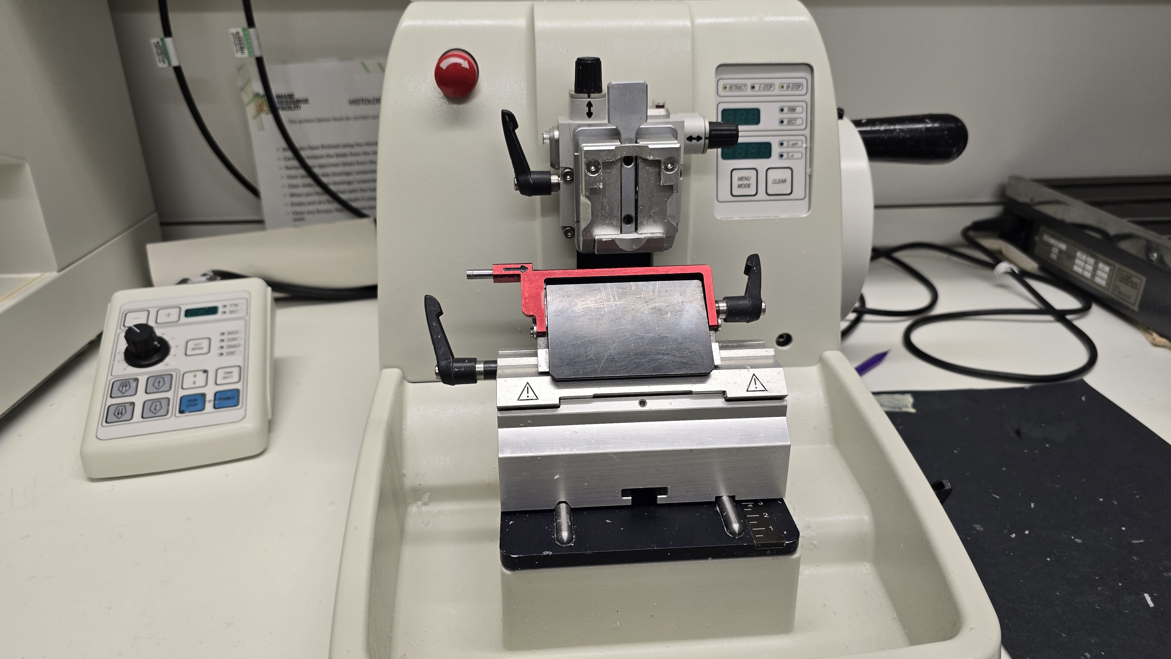 The Histocore Rotary Microtome, which can produce precise tissue slices as thin as 4 μm. 