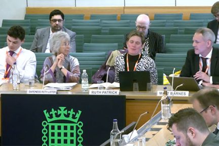 Dr Matt Barnes gives evidence on deep poverty at a Parliamentary Inquiry into the Government’s Child Poverty Strategy