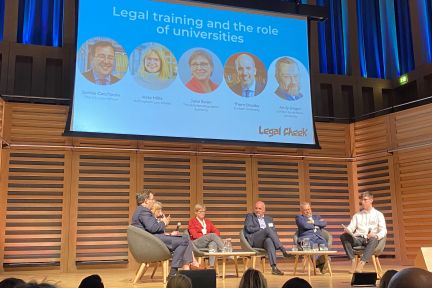 James Catchpole and Simone Start represent The City Law School at LegalEdCon 2023