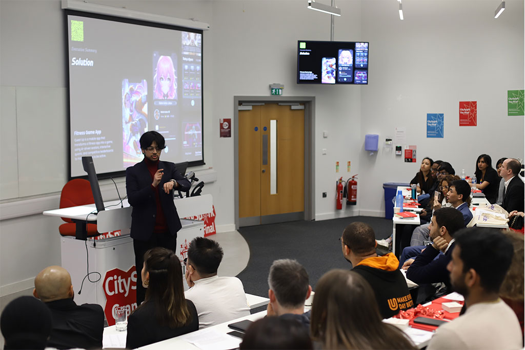 Mahin Sattar Jahan (BSc Economics), pitched for Quest Up