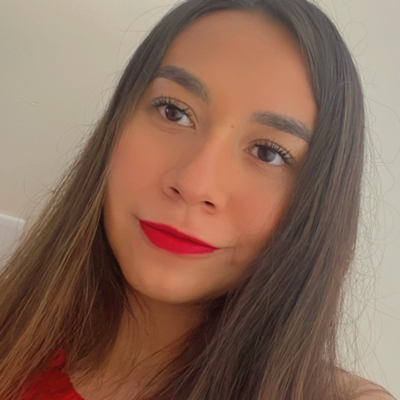 Photo of Stefanie Hernandez