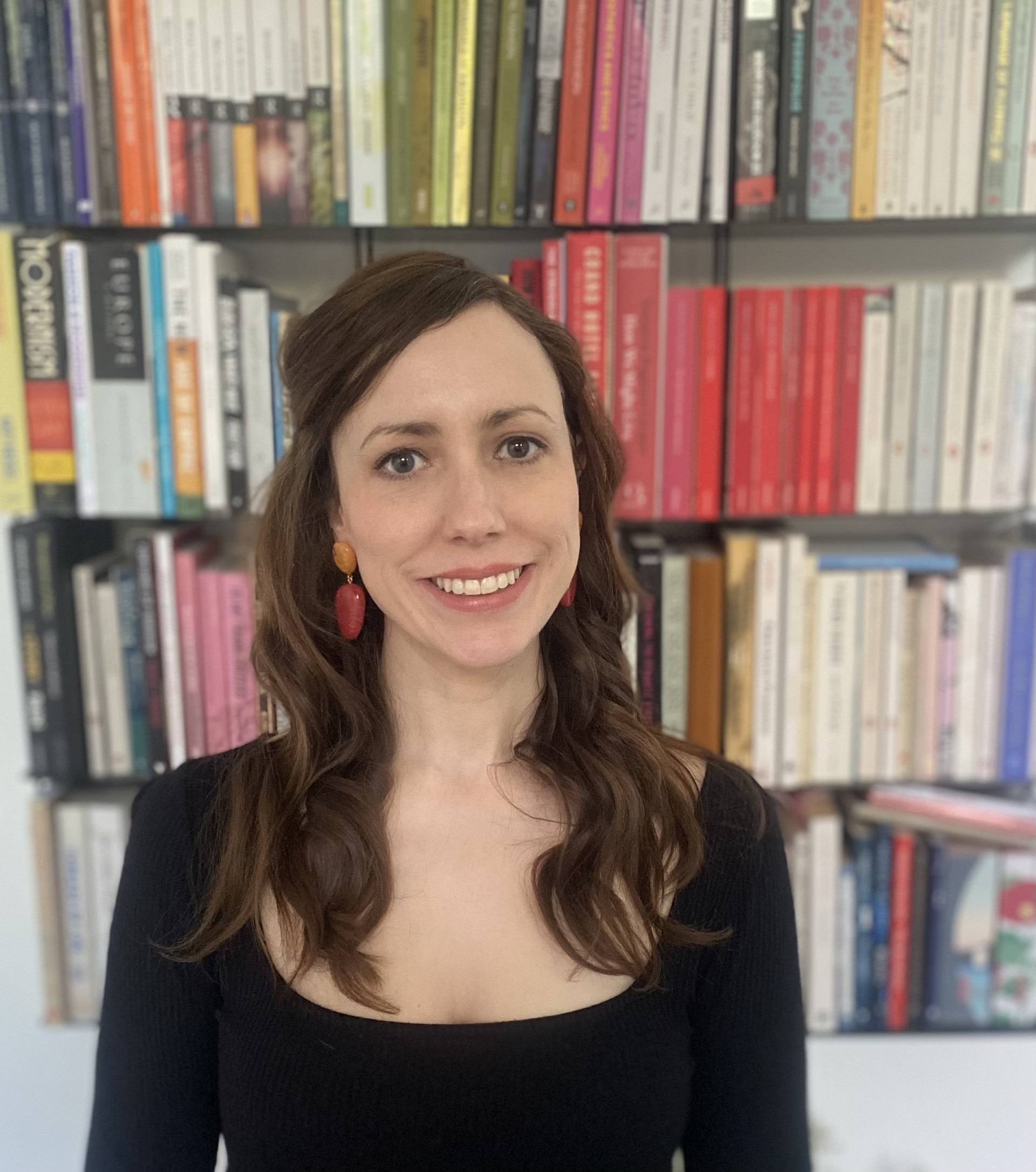 Headshot image of Dr Morna Laing