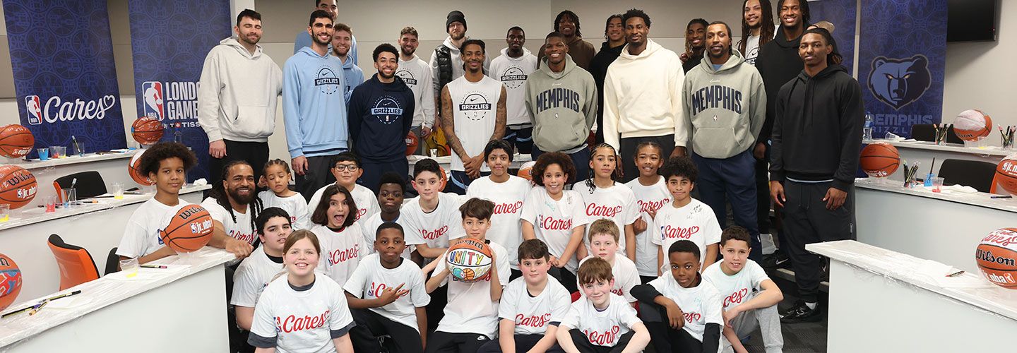 Memphis Grizzlies players with youngsters from the community