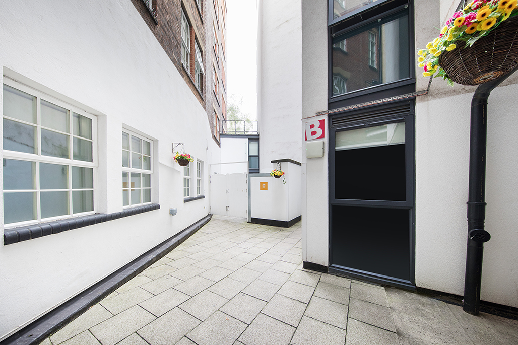 Arbour house court yard exterior