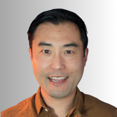 Alumni speaker Takuya Shimada