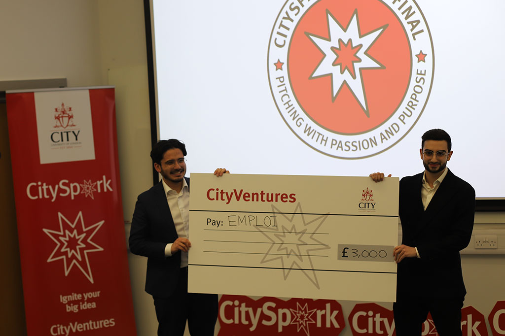 Alan Manyukyan (BSc Finance) won as part of the Emploi