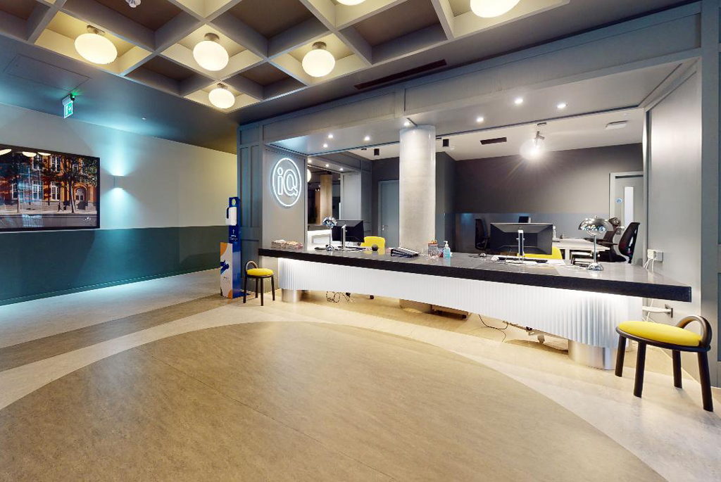 iQ City Reception