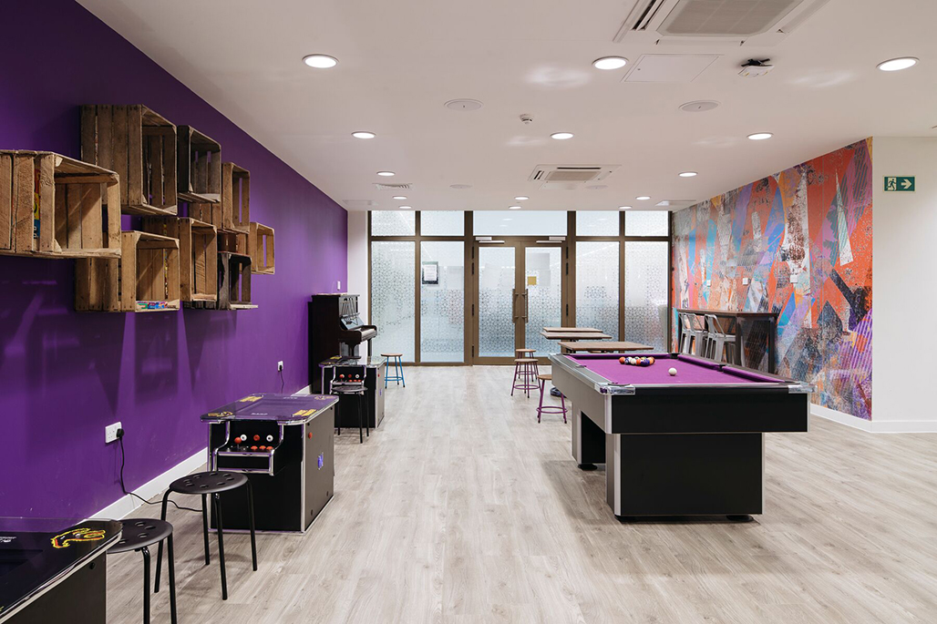 Games room with pool table