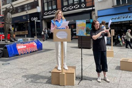 Hear ye, hear ye! City takes part in News on the Street