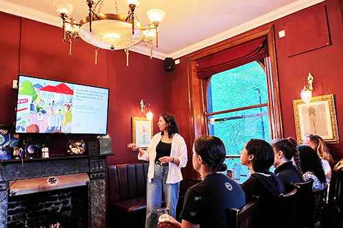 Greta Vignali presents at Pint of Science