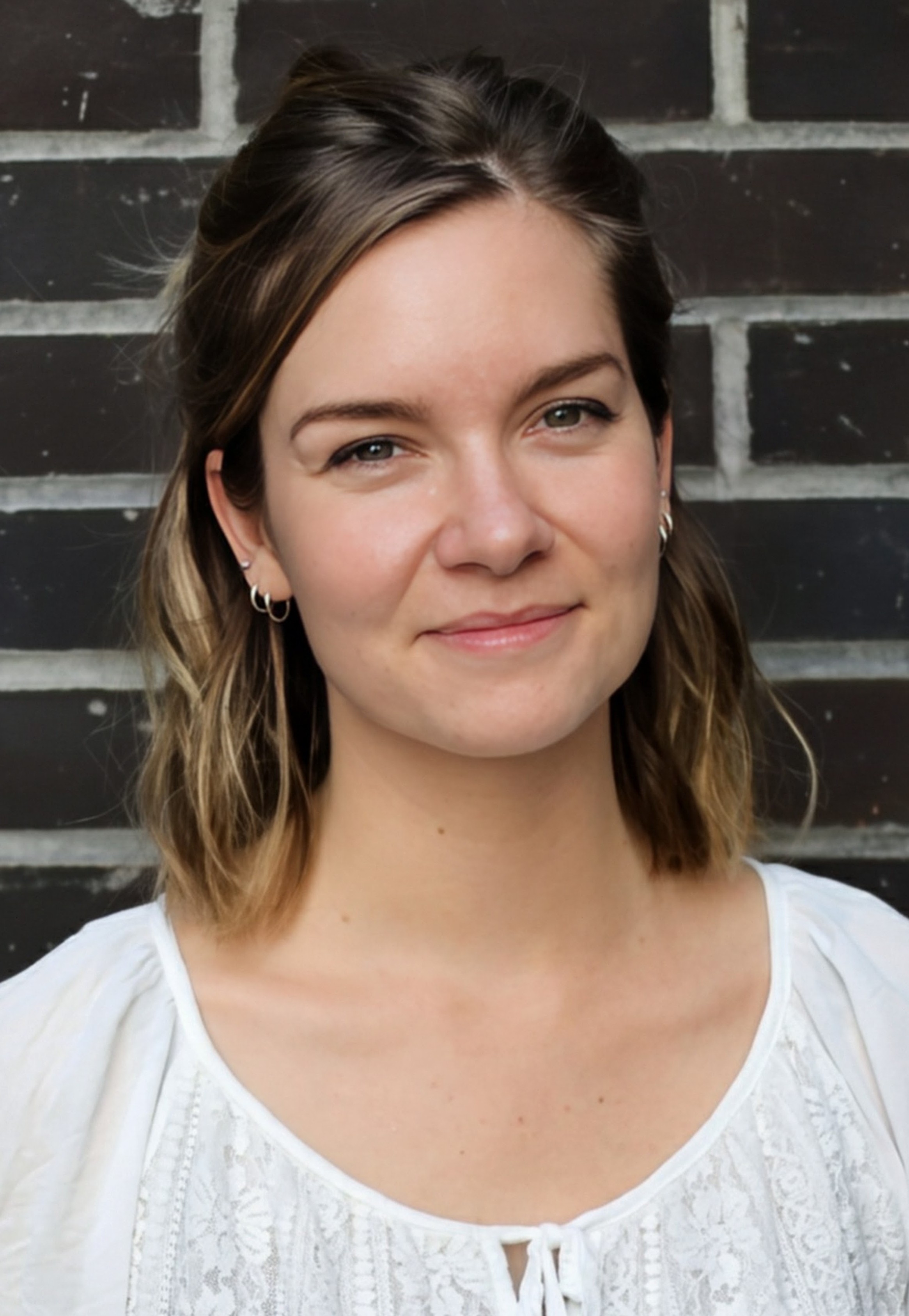 Dr Rosie Benson